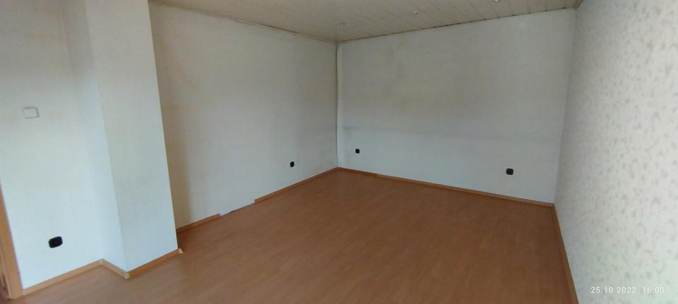 Reihenhaus Queidersbach - 7 Zimmer, 184 m&sup2;, 185.000&euro; | Angebot:26420671