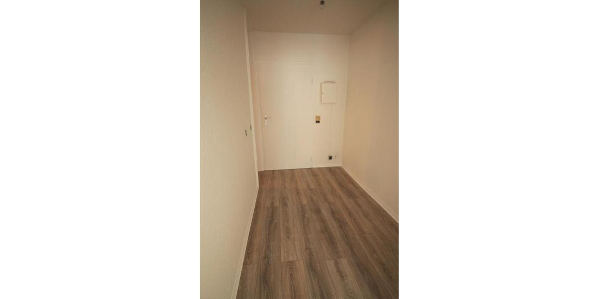 * LEBHAFTES Haus - schön renovierte 1 ZW * Aufstocker willkommen * für 1 PERSON * BEZTENBERG * 1 zimmer