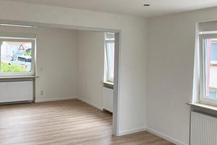 Haus Leimen - 6 Zimmer, 115 m&sup2;, 1.200&euro; | Angebot:27715007