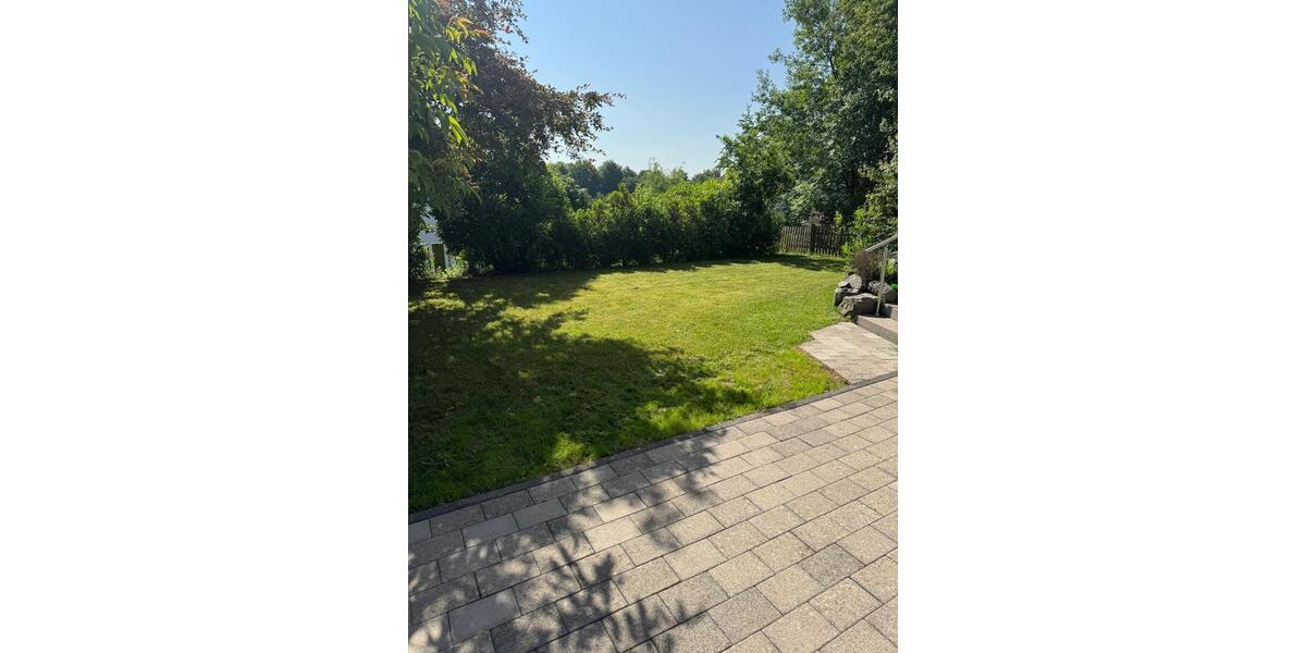 Bungalow Steinwenden - 4 Zimmer, 150 m&sup2;, 1.700&euro; | Angebot:26004005