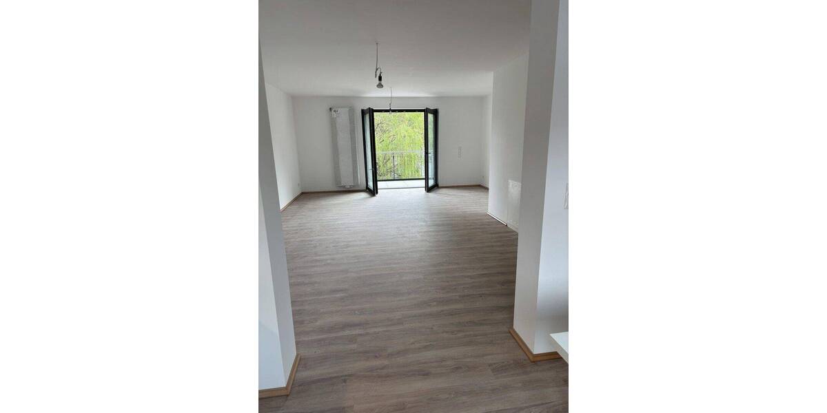 Etagenwohnung Kaiserslautern Innenstadt - 2 Zimmer, 85 m&sup2;, 980&euro; | Angebot:26875127