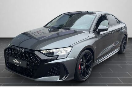 Audi RS3 2.000 km 69.990 &euro; Neustadt a.d. Weinstraße 67433