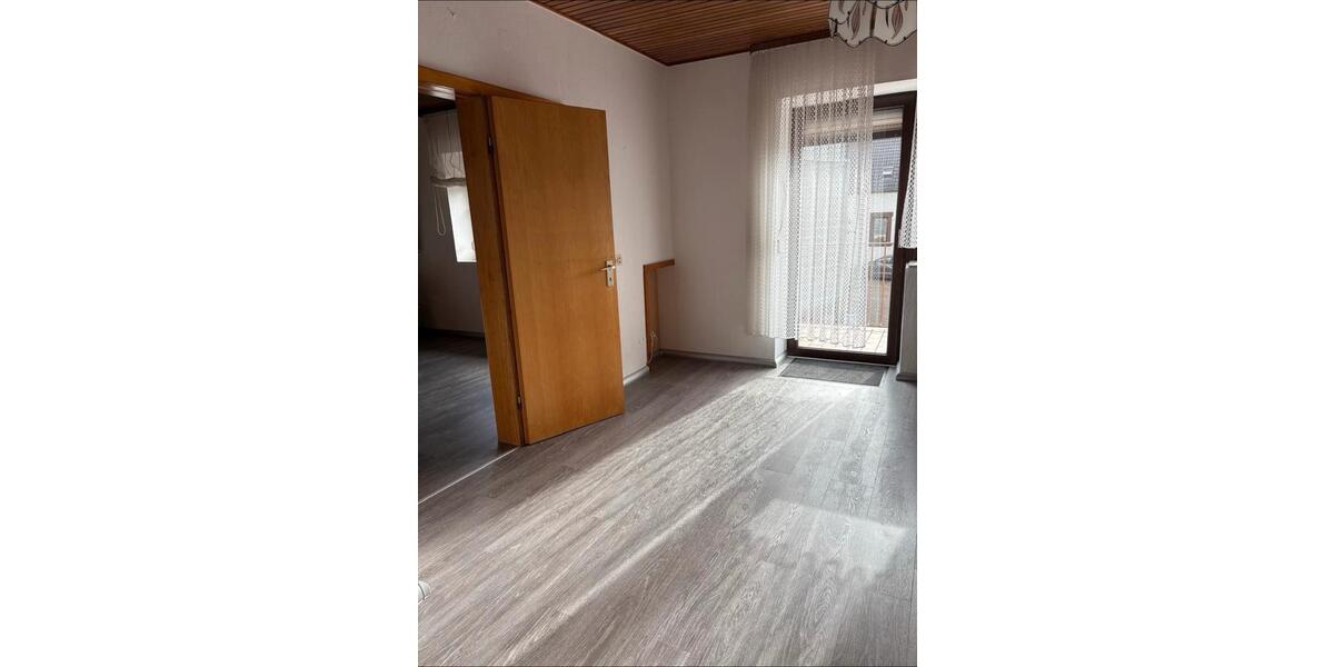Etagenwohnung Bechhofen - 1 Zimmer, 71 m&sup2;, 650&euro; | Angebot:26350356
