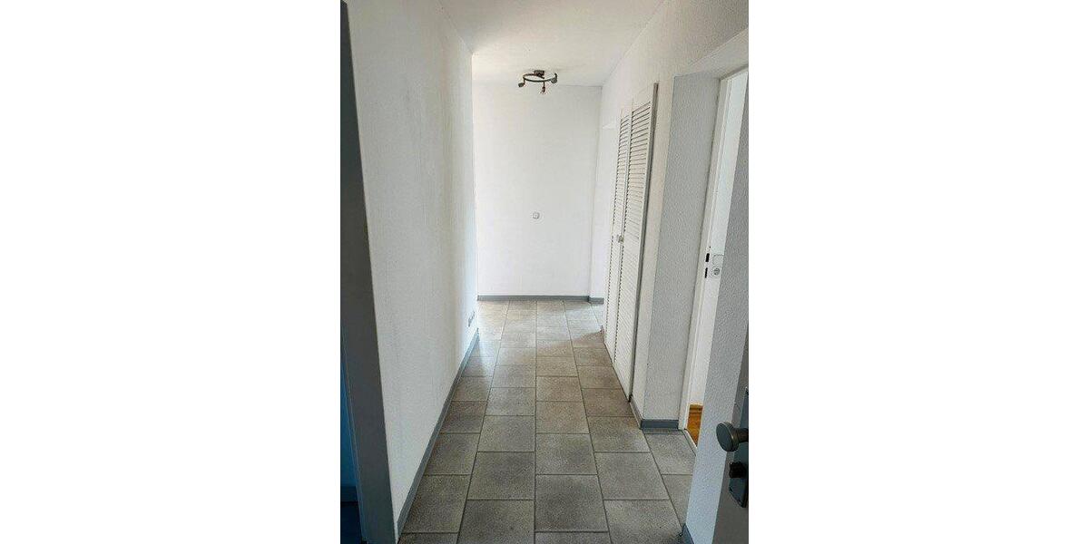 Erdgeschoßwohnung Kaiserslautern Bahnheim - 4 Zimmer, 77 m&sup2;, 1.020&euro; | Angebot:26233213