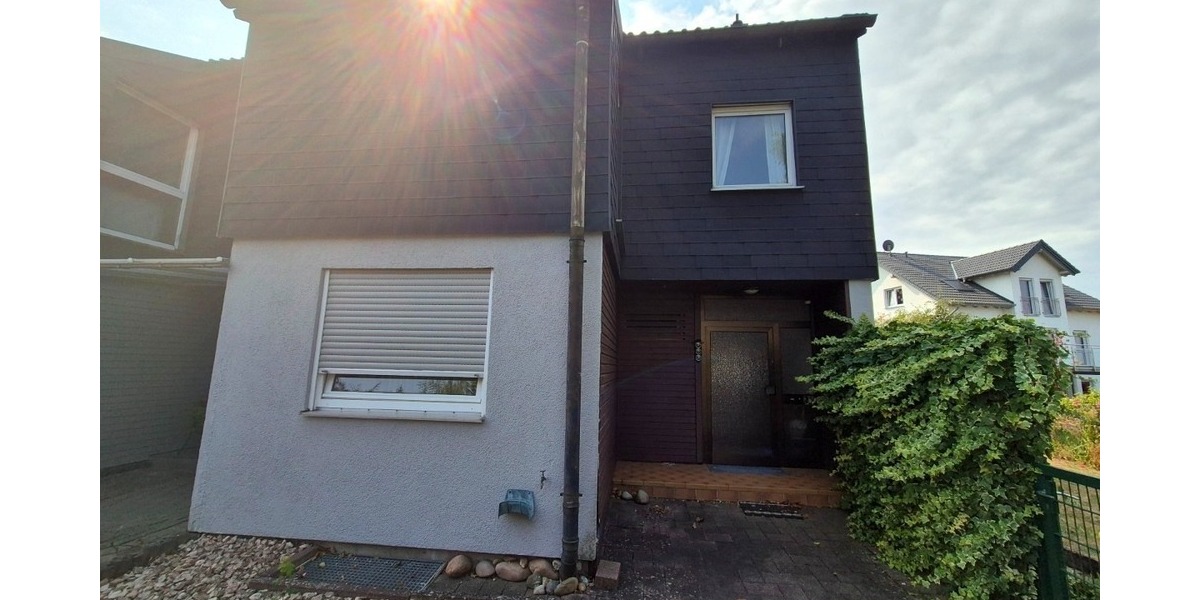 Sweet Home – Charmantes Reihenendhaus mit Garage & Stellplatz in beliebter Wohnlage von Morlautern 5.5 zimmer