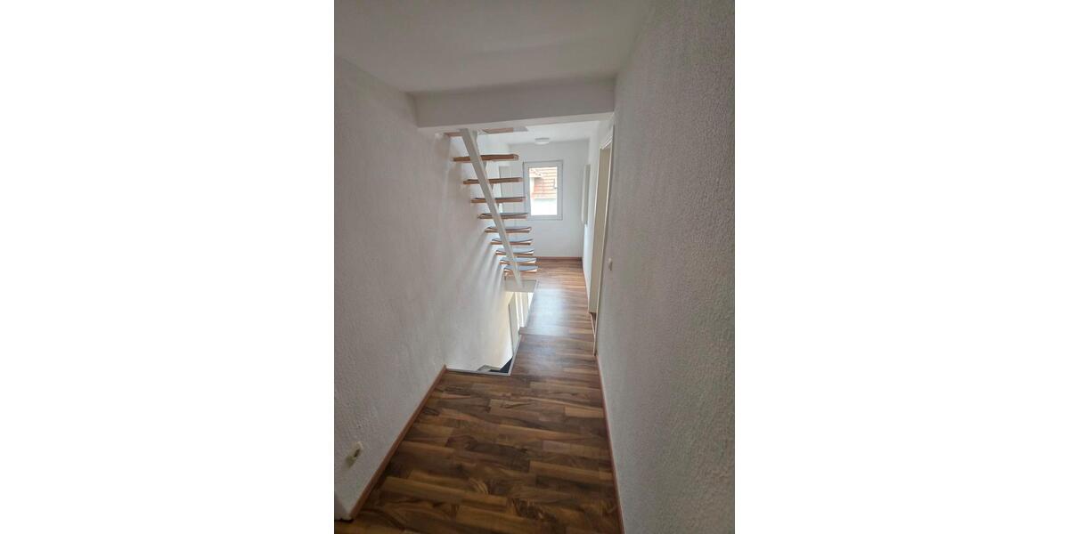 Einfamilienhaus Marnheim - 7 Zimmer, 120 m&sup2;, 299.000&euro; | Angebot:26814504