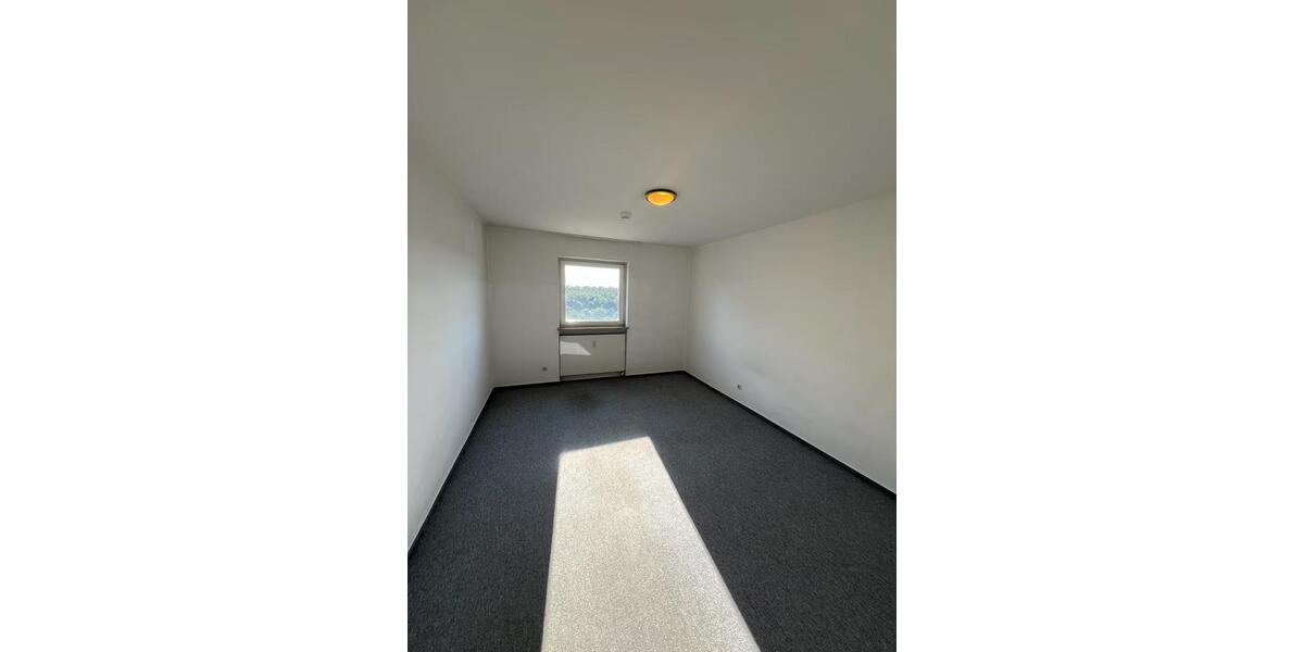 Etagenwohnung Landstuhl - 5 Zimmer, 124 m&sup2;, 1.000&euro; | Angebot:26535193