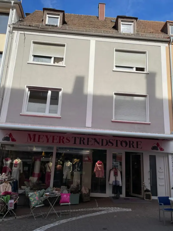 Haus zum Kaufen in Pirmasens 590.000 € 393 m²