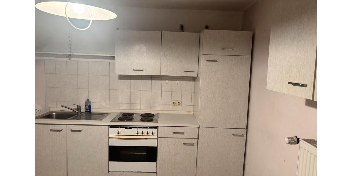 Dachgeschoßwohnung Kaiserslautern Bahnheim - 1 Zimmer, 30 m&sup2;, 290&euro; | Angebot:26250602