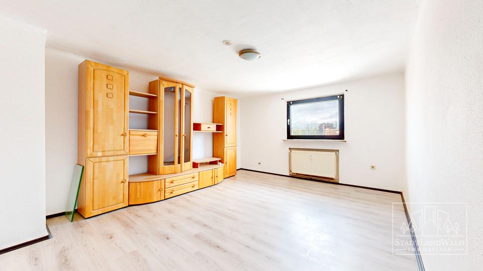 Dachgeschoßwohnung Pirmasens - 3 Zimmer, 65 m&sup2;, 390&euro; | Angebot:26659695