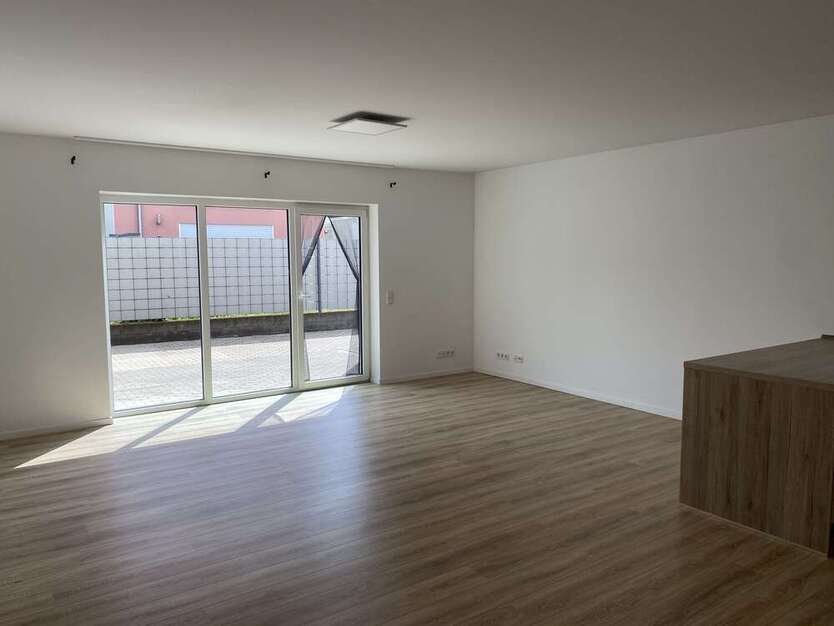 Haus zum Mieten in Mehlingen 1.850 € 194 m²
