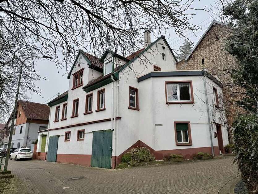 Haus zum Kaufen in Ottersheim 289.000 € 280 m²