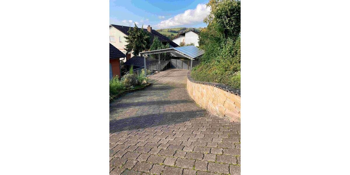 Erdgeschoßwohnung Rockenhausen - 4 Zimmer, 125 m&sup2;, 1.260&euro; | Angebot:25952485