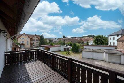 Mehrfamilienhaus mit zweitem Haus dazu 5 zimmer