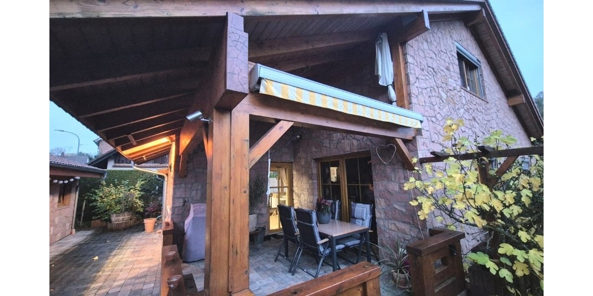 Natürliche Eleganz: Sandstein trifft Holz – Wohnen mit Stil ideal für den 2 Personenhaushalt 3 zimmer