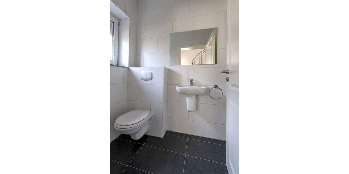 Einfamilienhaus Reichenbach-Steegen Reichenbach - 1 Zimmer, 255 m&sup2;, 2.100&euro; | Angebot:25760514