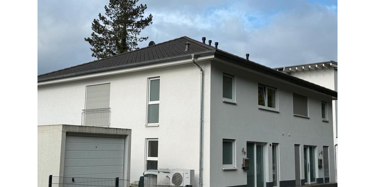 Doppelhaushälfte Kaiserslautern - 4 Zimmer, 166 m&sup2;, 2.000&euro; | Angebot:26609449