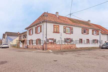 Haus Neustadt an der Weinstraße Duttweiler - 12 Zimmer, 328 m&sup2;, 375.000&euro; | Angebot:26182102