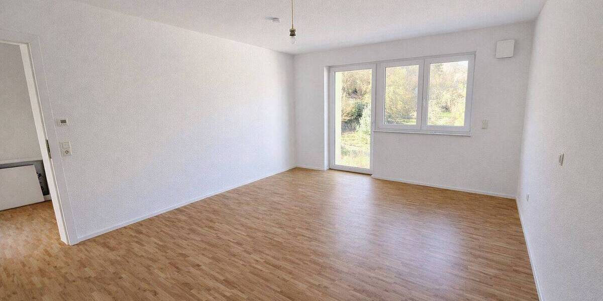 Mehrfamilienhaus, Wohnhaus Bad Dürkheim - 5 Zimmer, 156 m&sup2;, 1.800&euro; | Angebot:26204183