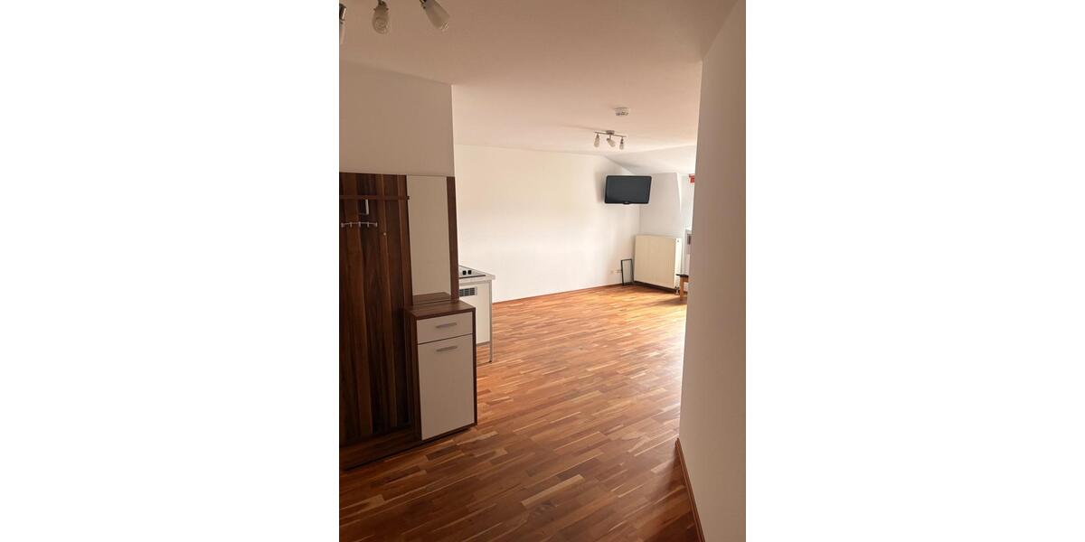 Dachgeschoßwohnung Kaiserslautern Betzenberg - 1 Zimmer, 27 m&sup2;, 75.000&euro; | Angebot:26676391