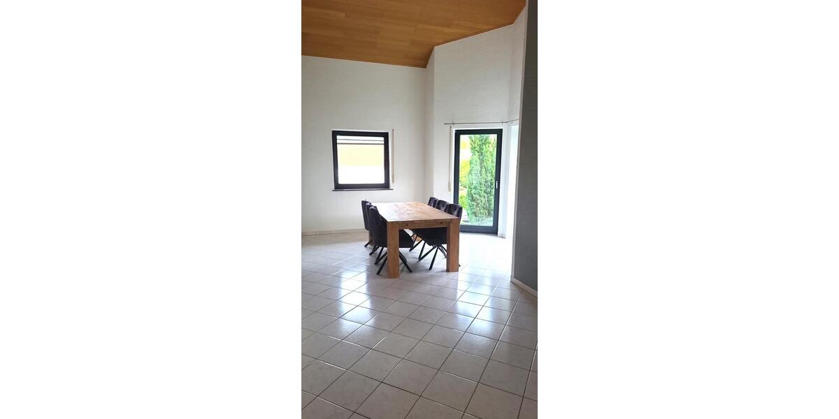 Erdgeschoßwohnung Rockenhausen - 3 Zimmer, 142 m&sup2;, 1.590&euro; | Angebot:26594466
