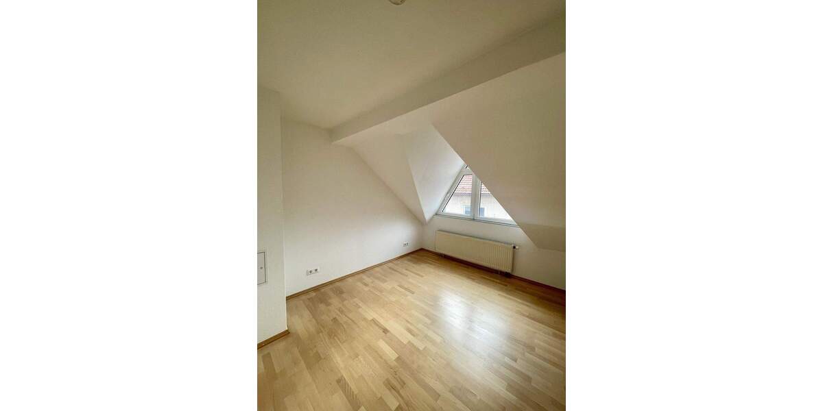 Etagenwohnung Kaiserslautern Innenstadt - 3 Zimmer, 80 m&sup2;, 720&euro; | Angebot:25800235