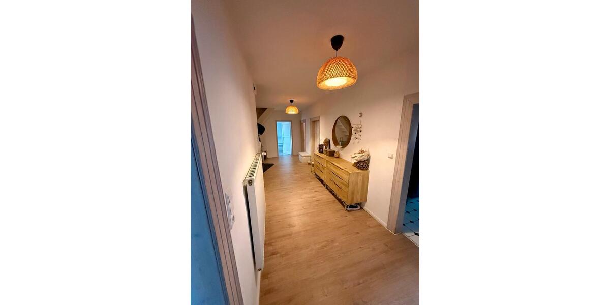 Dachgeschoßwohnung Pirmasens - 3.5 Zimmer, 120 m&sup2;, 850&euro; | Angebot:26459282