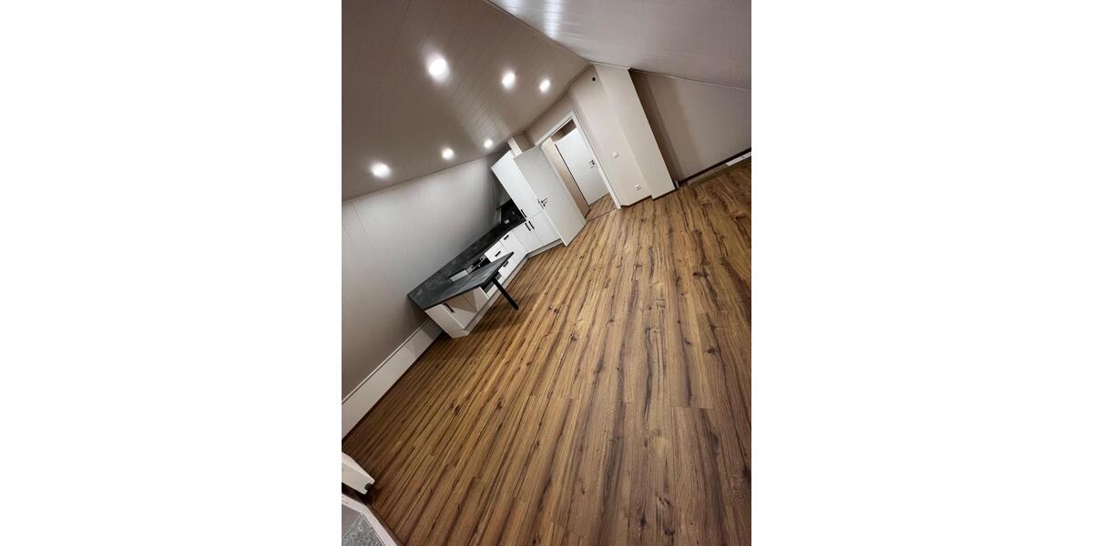 Dachgeschoßwohnung Steinwenden - 2 Zimmer, 55 m&sup2;, 700&euro; | Angebot:25872324