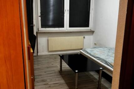 1-Zimmer-Wohnung mit Balkon zimmer