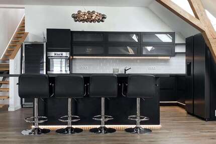 Wohnung zum Mieten in Kaiserslautern 2.400 € 246 m² 5 zimmer