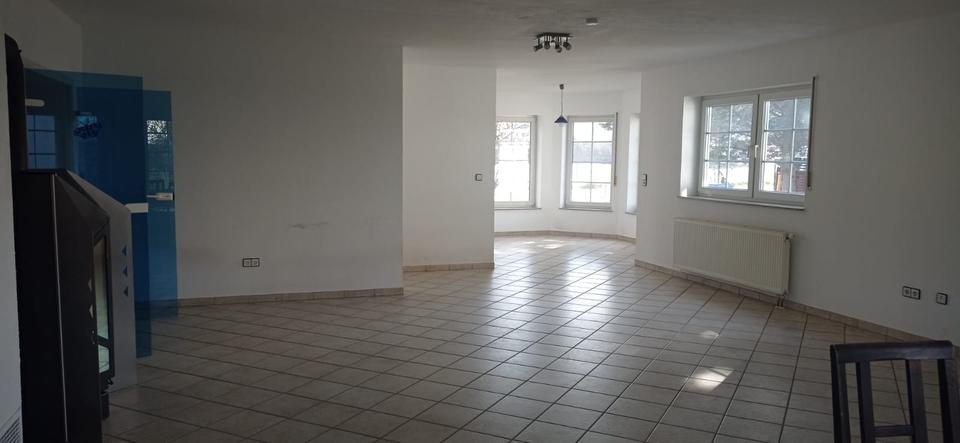 Doppelhaushälfte Landstuhl - 5 Zimmer, 240 m&sup2;, 2.130&euro; | Angebot:26025470