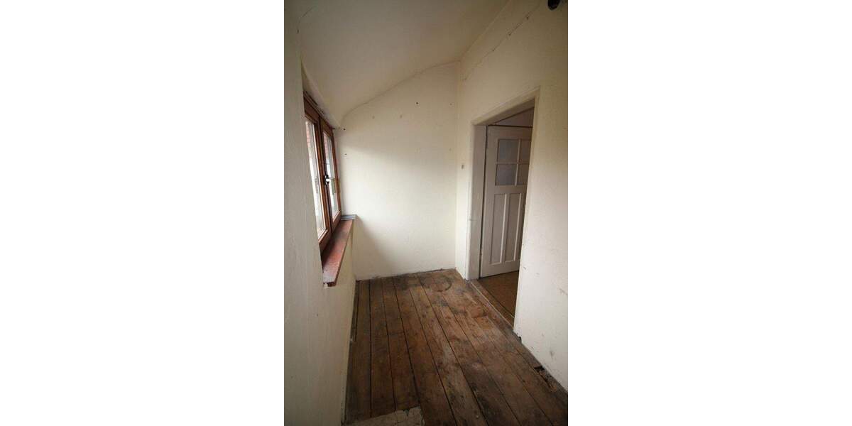 Einfamilienhaus Otterberg - 6 Zimmer, 121 m&sup2;, 175.000&euro; | Angebot:25674884