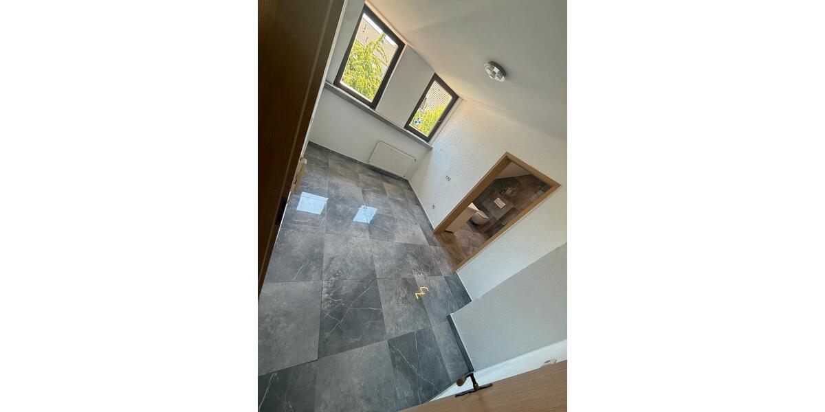 Reihenhaus Kaiserslautern Betzenberg - 8 Zimmer, 100 m&sup2;, 2.000&euro; | Angebot:27702868