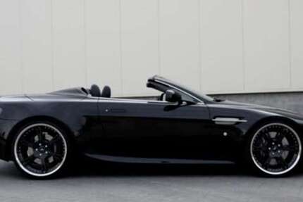 Aston Martin V8
