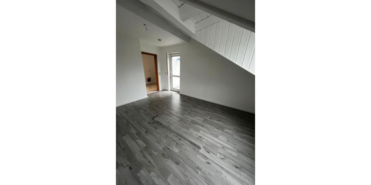 Dachgeschoßwohnung Hirschhorn/Pfalz Pfalz - 3 Zimmer, 79 m&sup2;, 632&euro; | Angebot:26297927