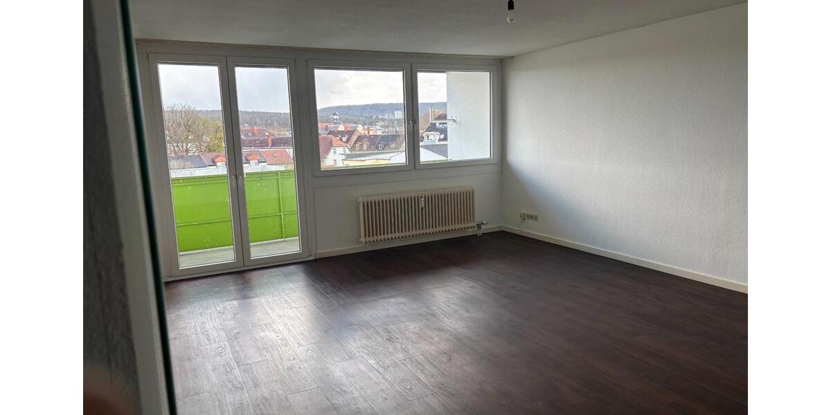 Etagenwohnung Kaiserslautern Betzenberg - 3 Zimmer, 100 m&sup2;, 1.100&euro; | Angebot:26042575