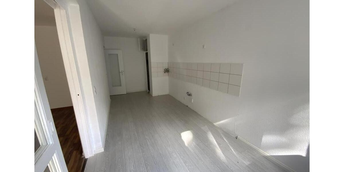 Etagenwohnung Bad Dürkheim - 4 Zimmer, 89 m&sup2;, 759&euro; | Angebot:24982801