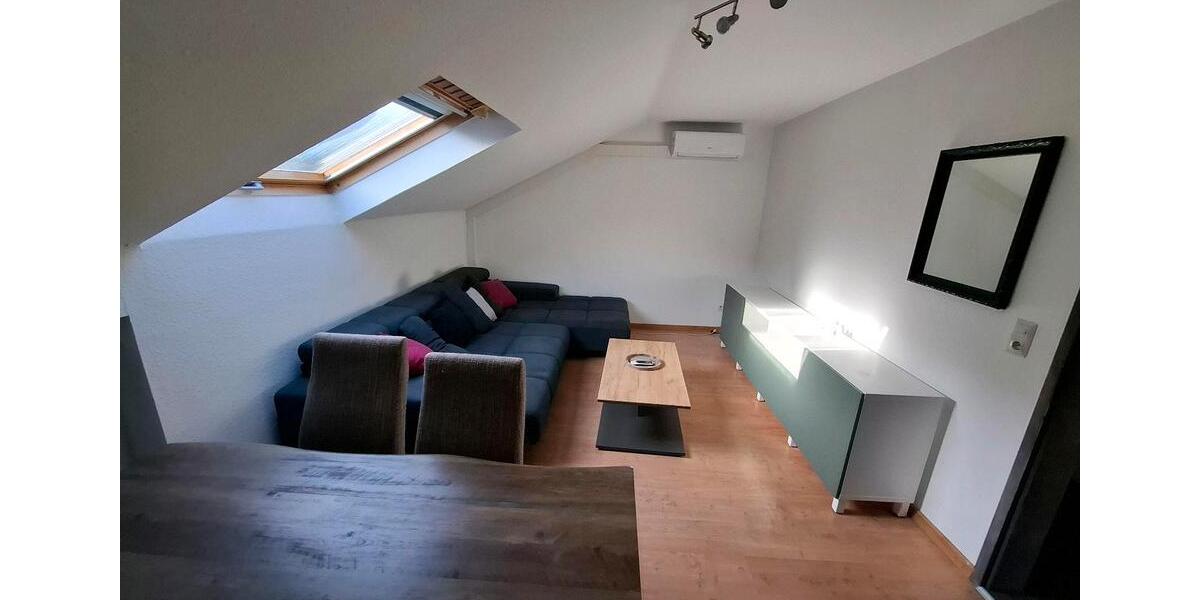 Dachgeschoßwohnung Steinwenden - 3 Zimmer, 85 m&sup2;, 900&euro; | Angebot:25395396