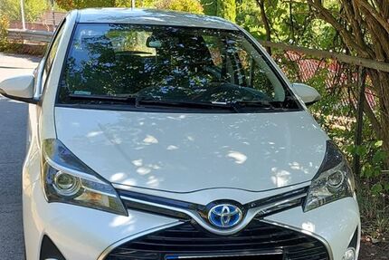 Toyota Yaris 84.300 km 11.950 &euro; Kaiserslautern 67655