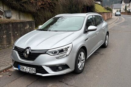 Renault Megane 97.000 km 9.900 &euro; Elmstein 67471