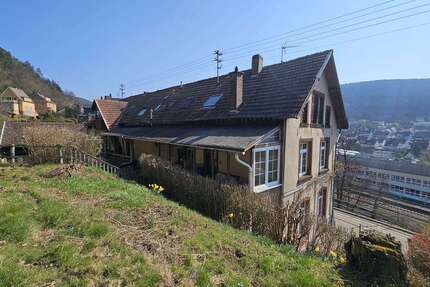 Haus Lambrecht - 30 Zimmer, 682 m&sup2;, 365.000&euro; | Angebot:27693488