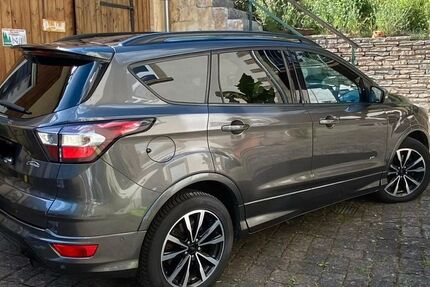 Ford Kuga 222.000 km 9.200 &euro; Grumbach 67745
