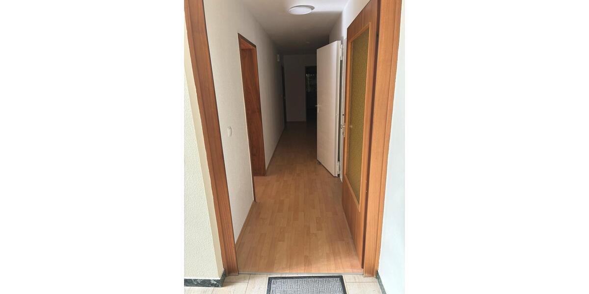 Erdgeschoßwohnung Kaiserslautern Engelshof - 3 Zimmer, 92 m&sup2;, 1.050&euro; | Angebot:26705194
