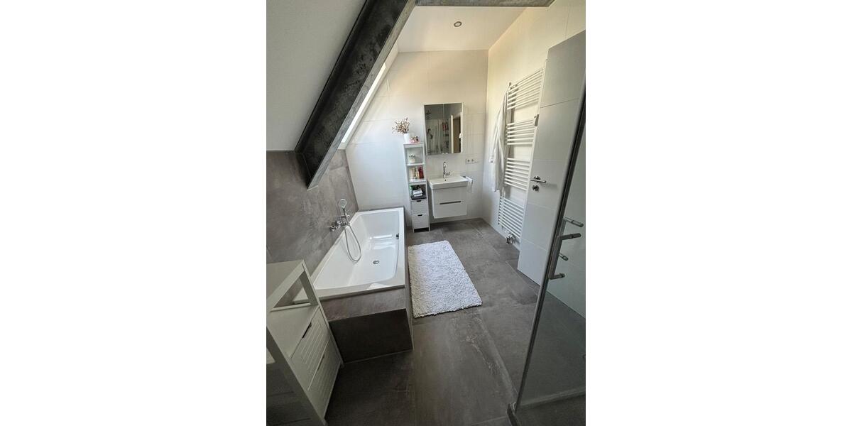 Etagenwohnung Kaiserslautern - 4 Zimmer, 118 m&sup2;, 1.970&euro; | Angebot:26110860