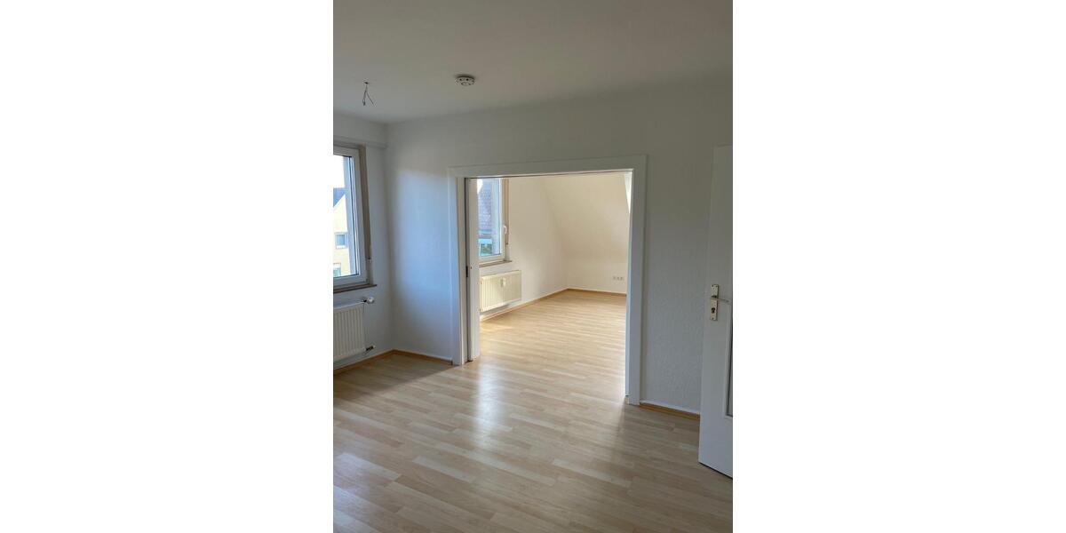 Dachgeschoßwohnung Bad Dürkheim - 2.5 Zimmer, 79 m&sup2;, 890&euro; | Angebot:26363186