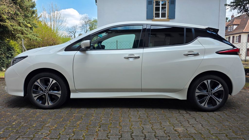 Nissan Leaf 29.500 km 18.900 &euro; Meisenheim 55590