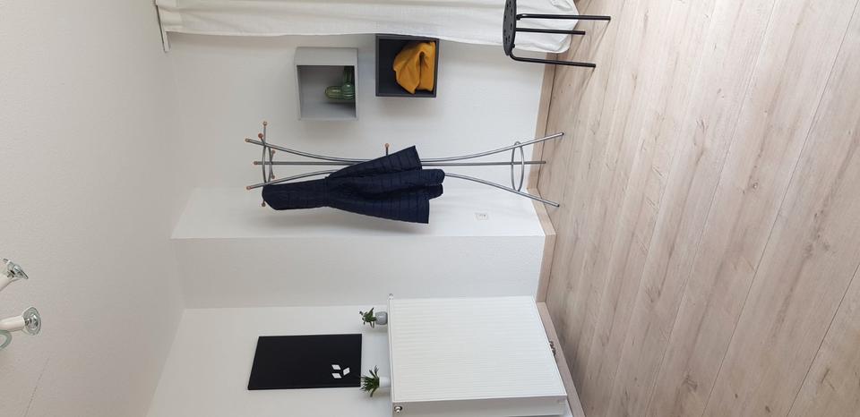 Etagenwohnung Steinwenden - 5 Zimmer, 132 m&sup2;, 900&euro; | Angebot:26249179