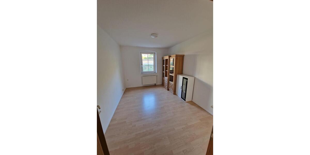Etagenwohnung Rockenhausen - 3 Zimmer, 98 m&sup2;, 890&euro; | Angebot:27579174