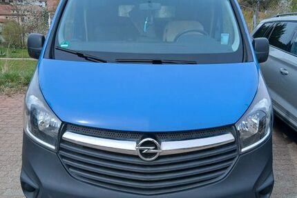 Opel Vivaro 105.000 km 12.300 &euro; Altleiningen 67317