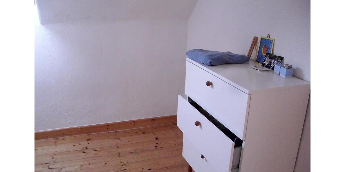 Etagenwohnung Steinwenden - 3 Zimmer, 126 m&sup2;, 1.300&euro; | Angebot:24582204